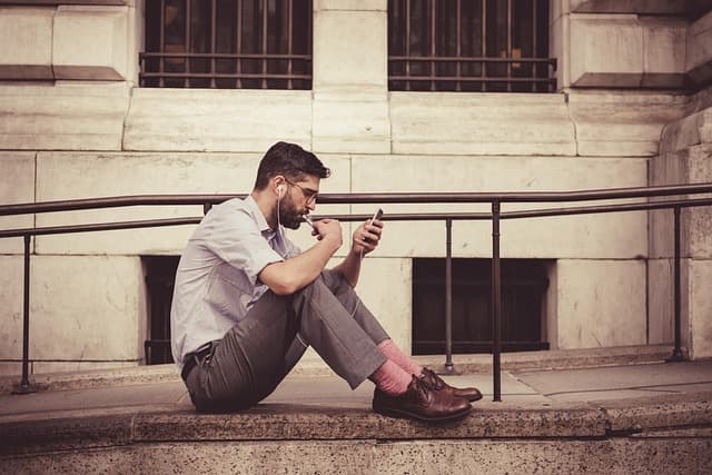 Comment Économiser Sans Sacrifices : 10 Astuces Pratiques