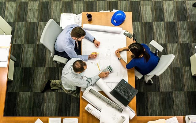 7 Astuces Pratiques pour Économiser sur vos Dépenses Mensuelles