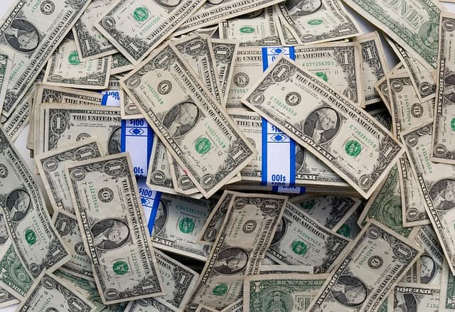 Astuces Pratiques pour Économiser sur vos Dépenses Mensuelles